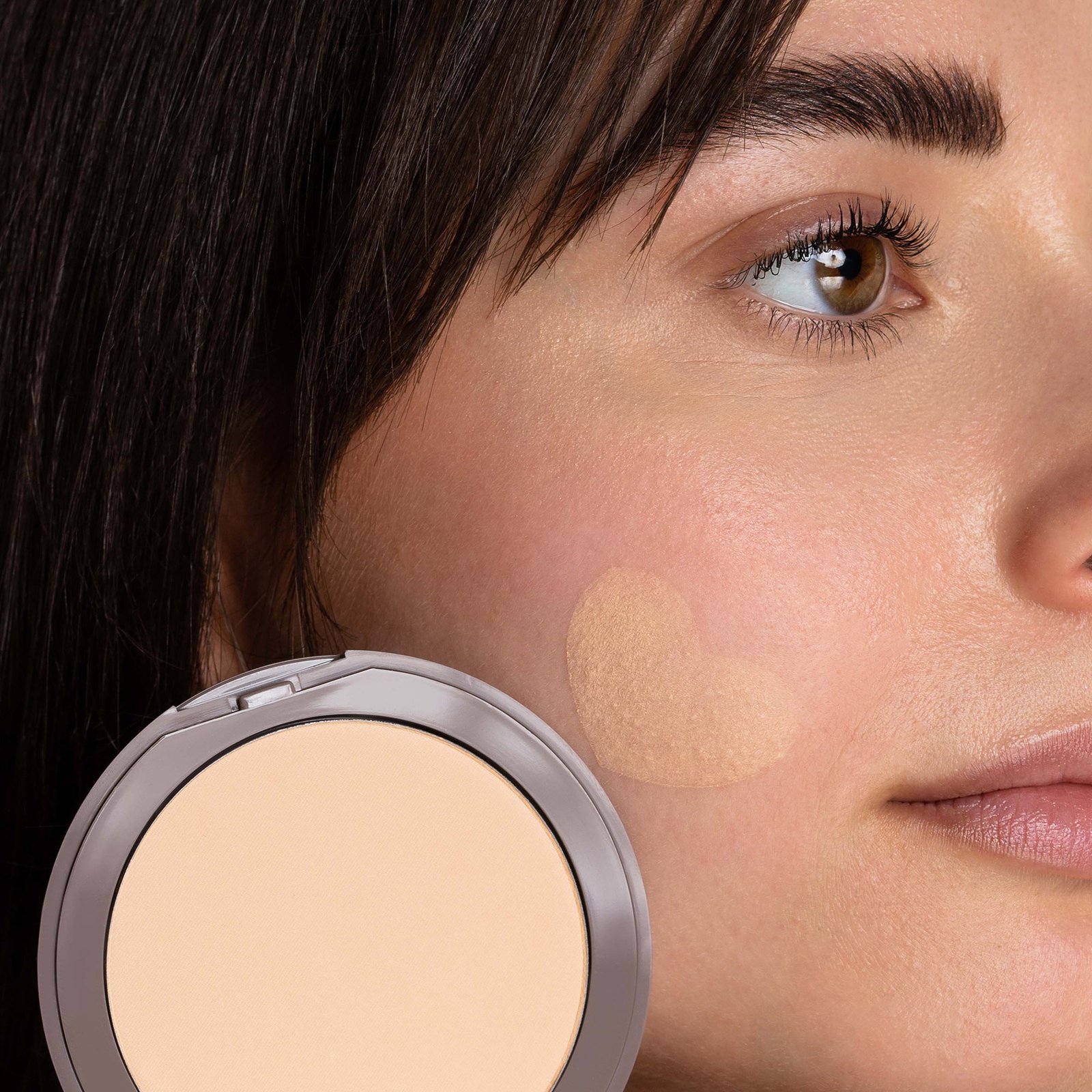 NEVE COSMETICS - Fondotinta Flat Perfection - Light Warm - immagine 4